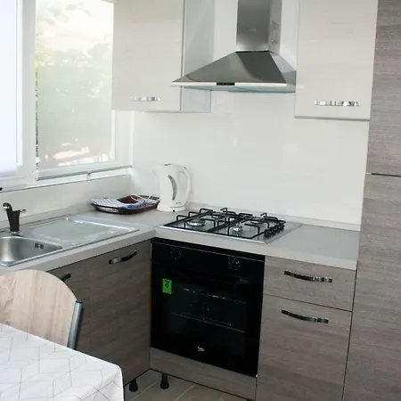 Vera Apartman *